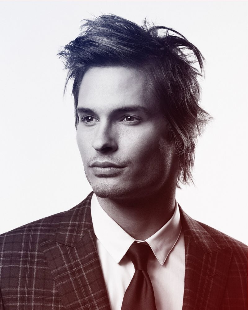 Paul Wilson’s textured asymmetric cut.